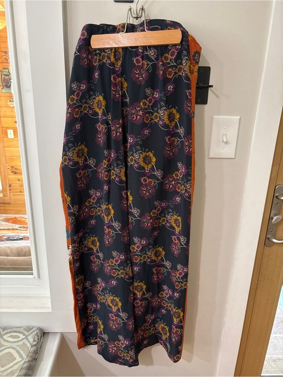 Johnny Was Pants - Johnny Was Floral Print Palazzo Pants Wide Leg Side Stripe Boho
NWT Womans Small